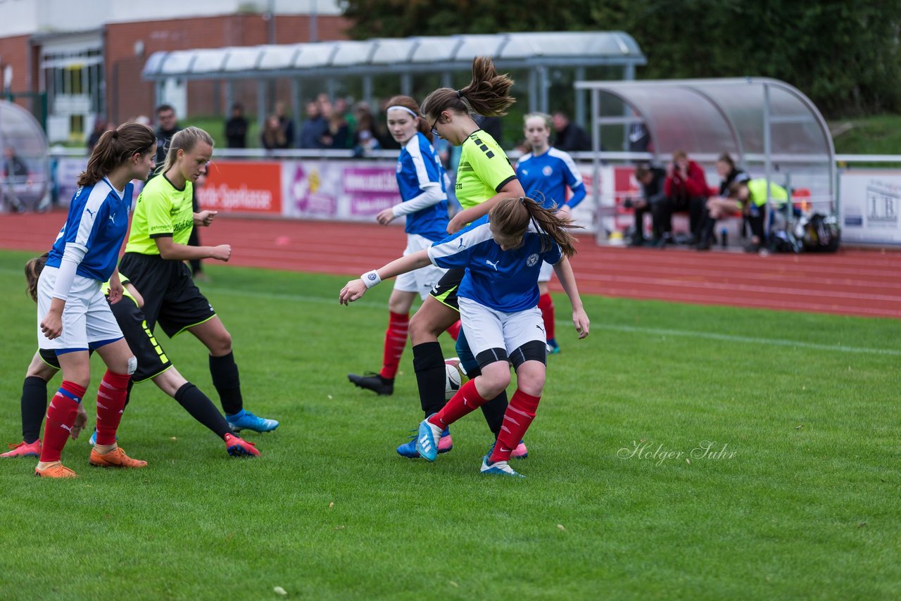 Bild 323 - B-Juniorinnen TSV Schoenberg - Holstein Kiel : Ergebnis: 0:23